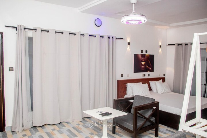 Room 7 of 43