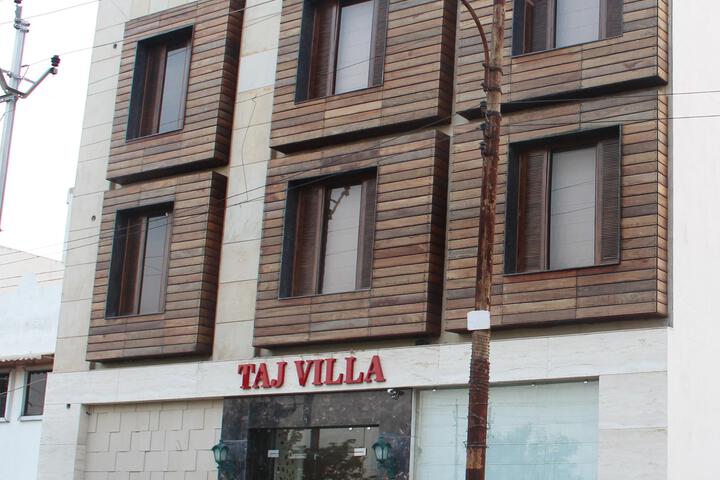 Taj Villa