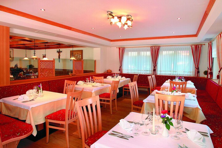 Dining 62 of 117