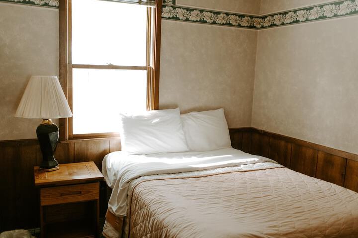 Room 14 of 167