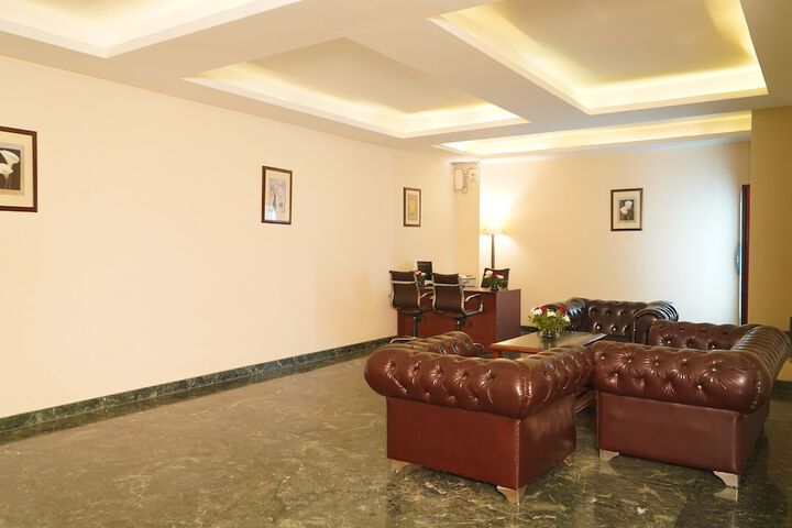 Business Center 44 of 48