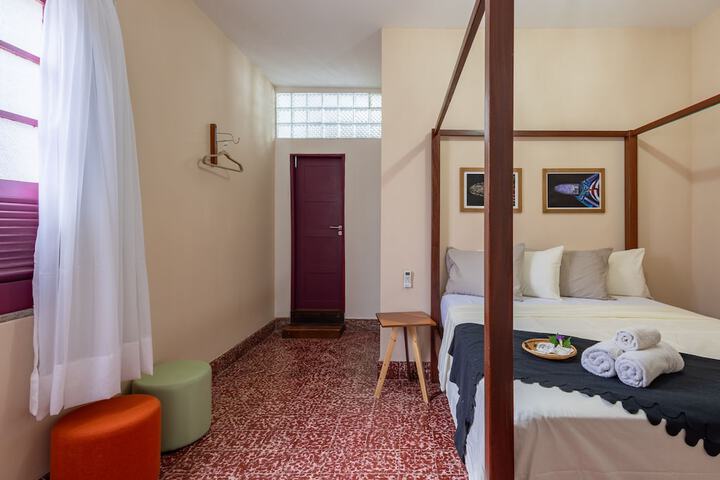 Room 8 of 92
