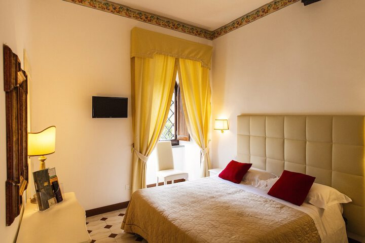 Room 10 of 69