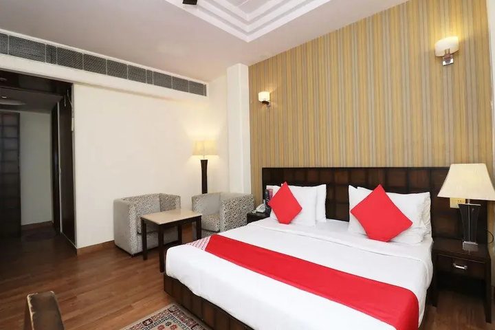 Room 3 of 17