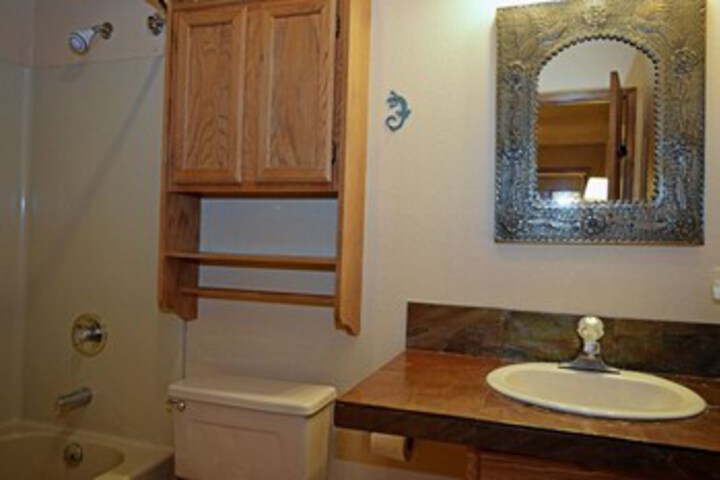 Room 3 of 26