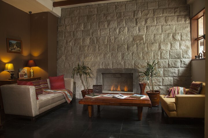 Lobby Entry
