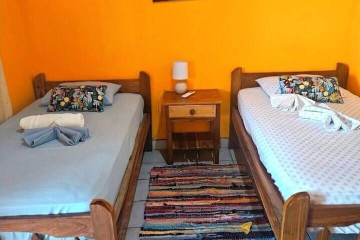 Room 4 of 14