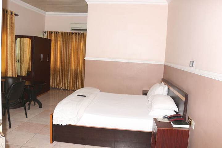 Room 5 of 51