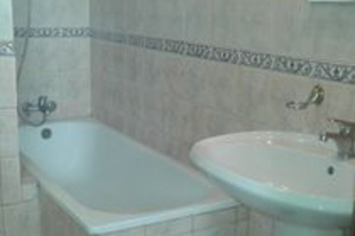 Room 7 of 28