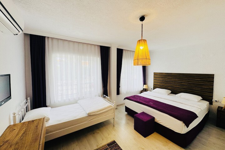 Room 25 of 73