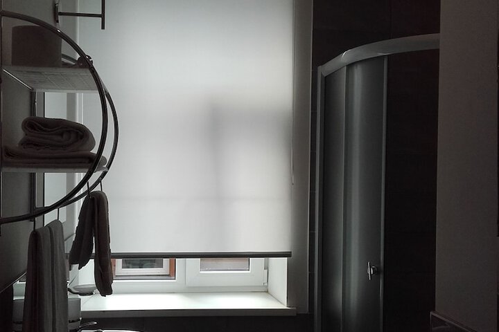 Room 30 of 46