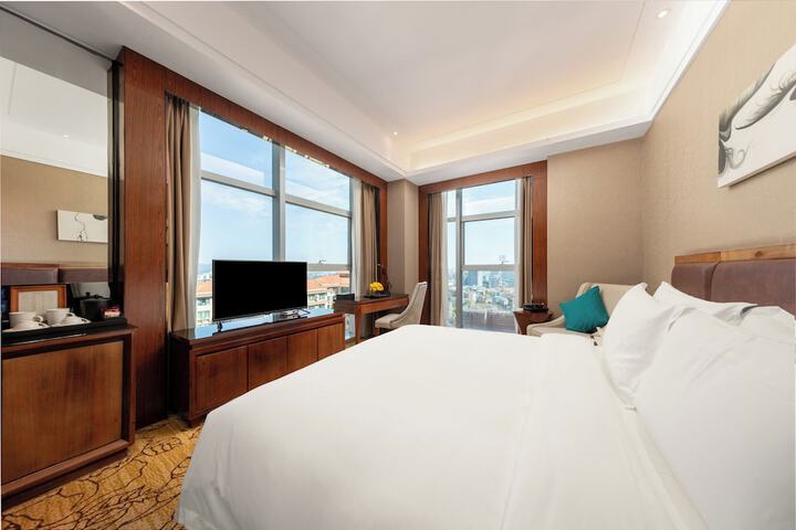 Room 20 of 93