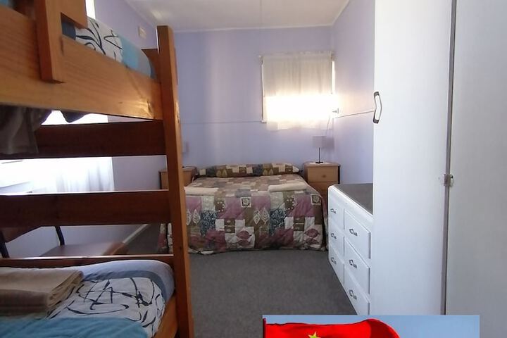 Room 2 of 25