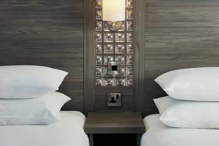 Room 15 of 52