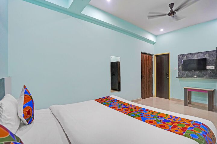 Room 6 of 23