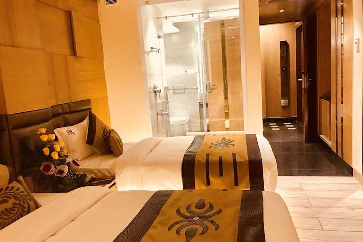 Room 51 of 110