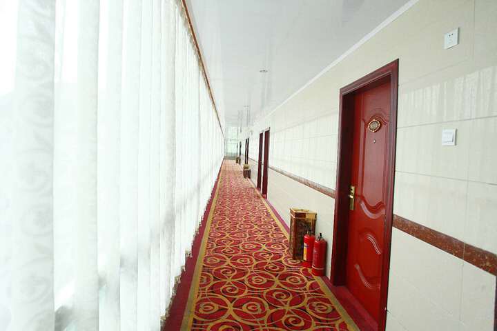 Hotel Interior 11 of 19