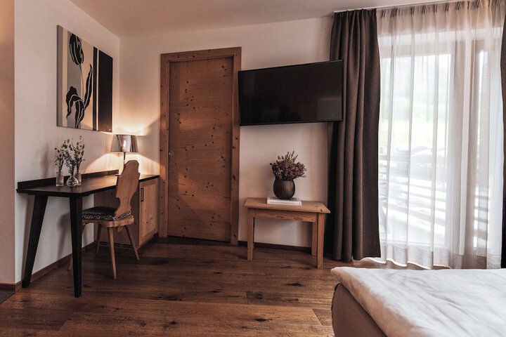 Room 45 of 147