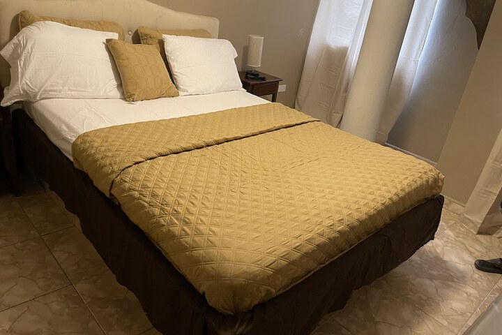 Room 15 of 18