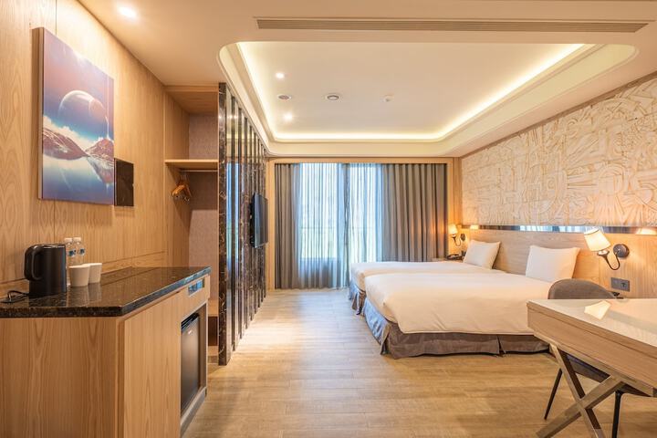 Room 17 of 126