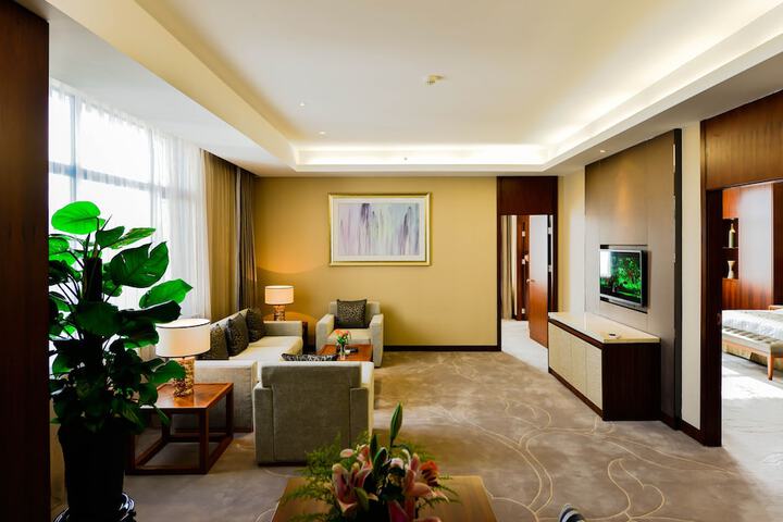 Room 22 of 39