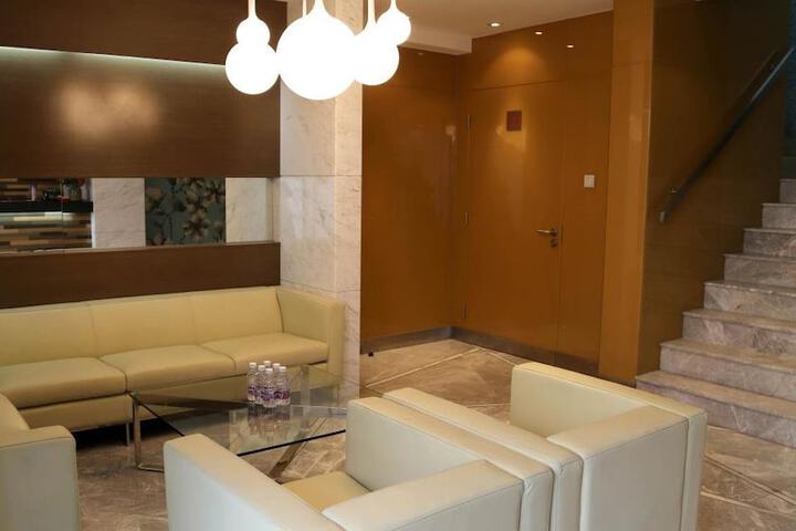 Guest Lobby