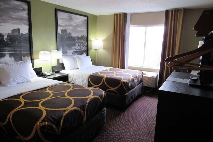 Double Accessible King Size Bed (9 of 22)