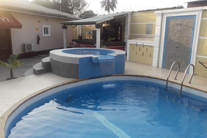 Pool 40 of 60