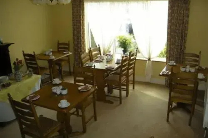 Dining 12 of 12
