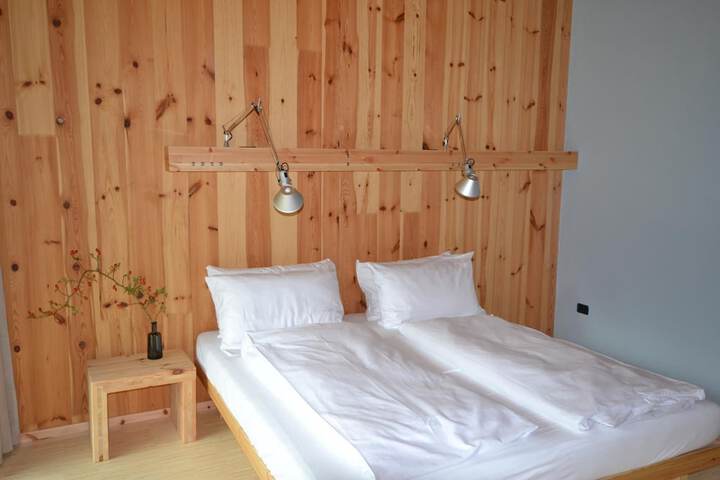 Room 16 of 57