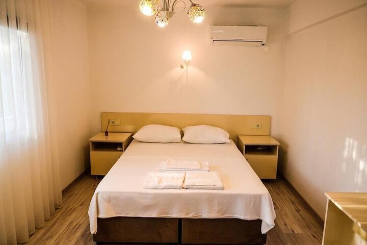 Room 5 of 35