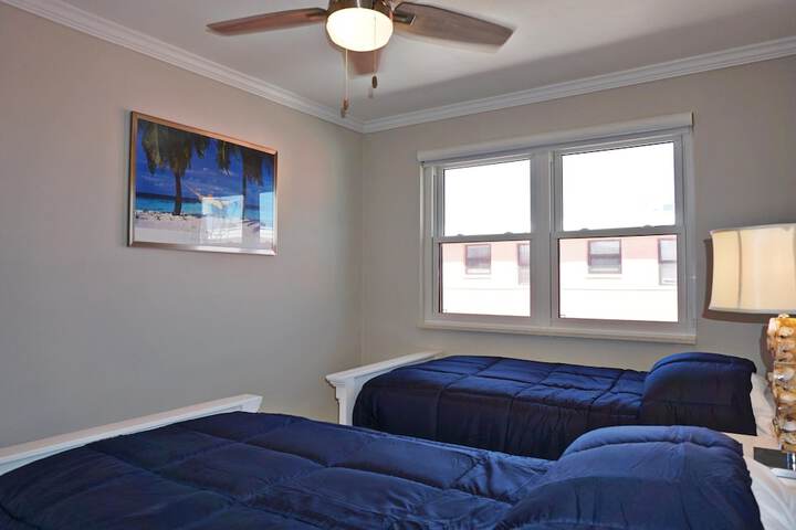 Room 63 of 325