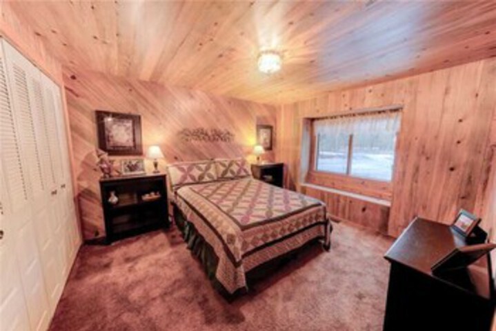 Room 14 of 18