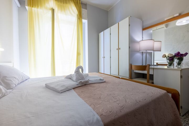 Room 14 of 41