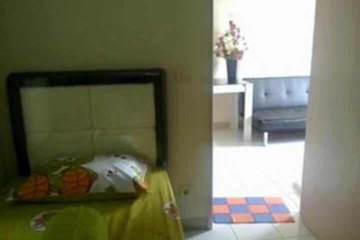 Room 3 of 6