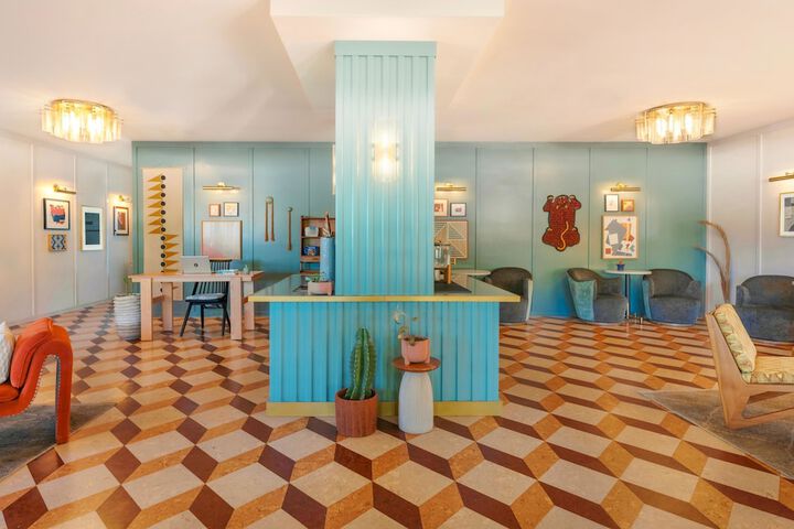 Guest Lobby