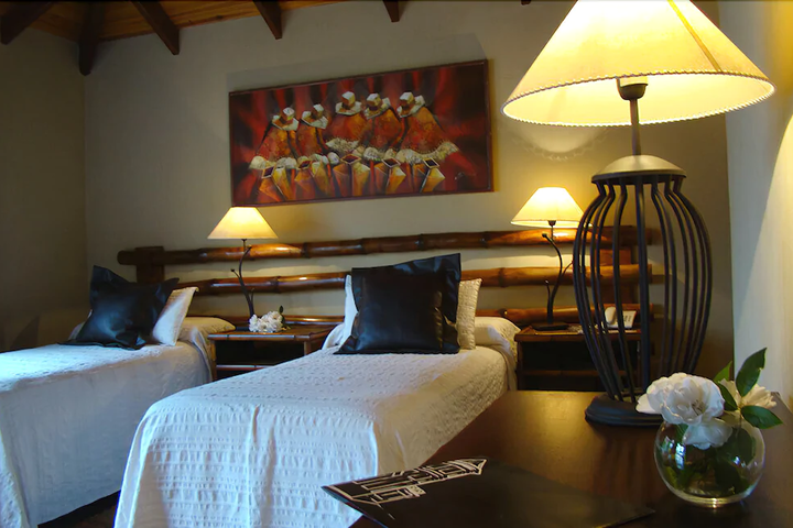 Room 3 of 7