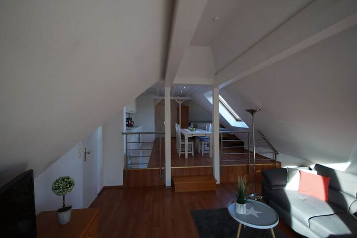 Room 3 of 47
