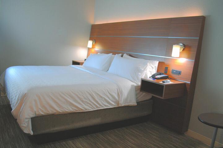 Standard Room, King or Two Doubles