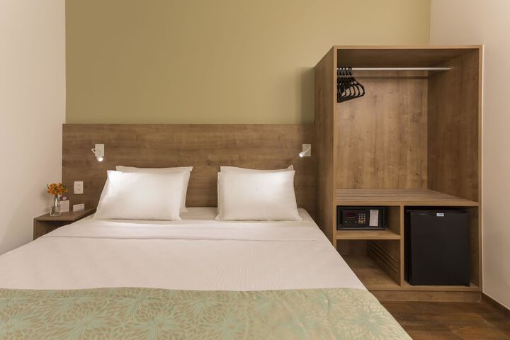 Room 17 of 60