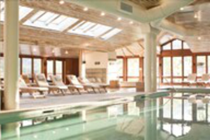 Pool 10 of 21