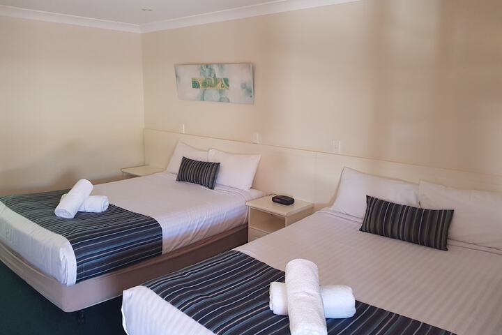 Room 14 of 90