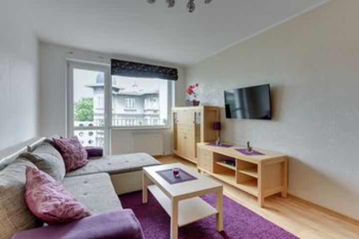 Room 14 of 65