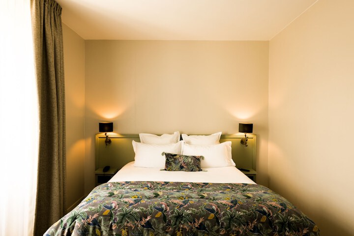 Room 6 of 60