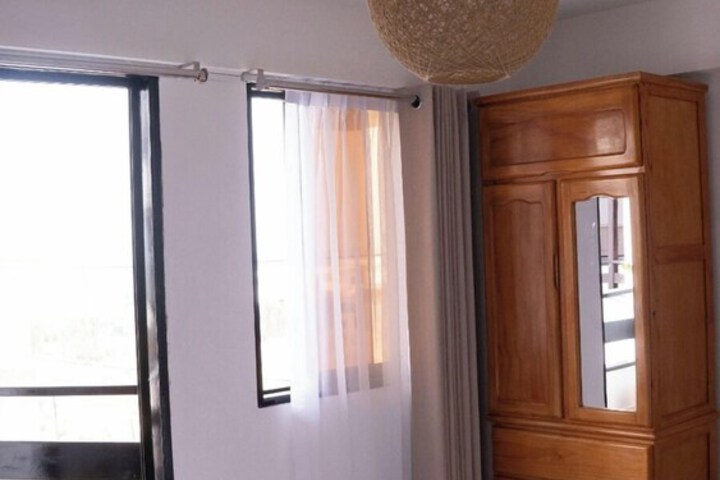 Room 11 of 35