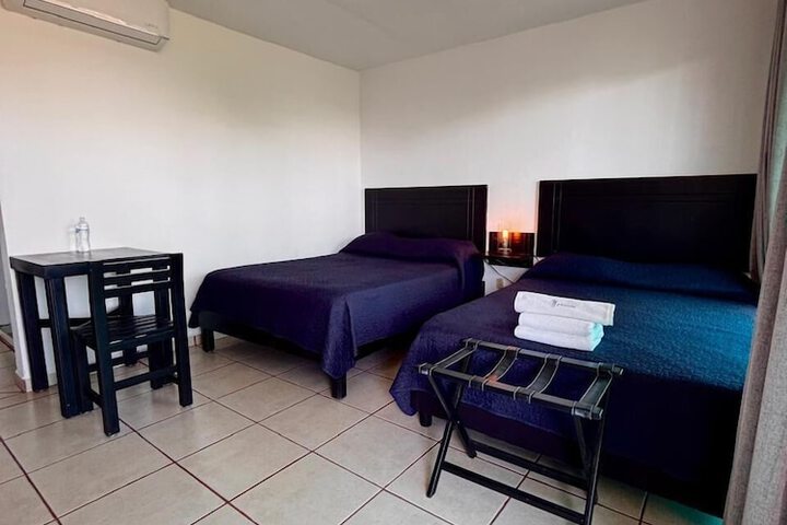 Room 5 of 17