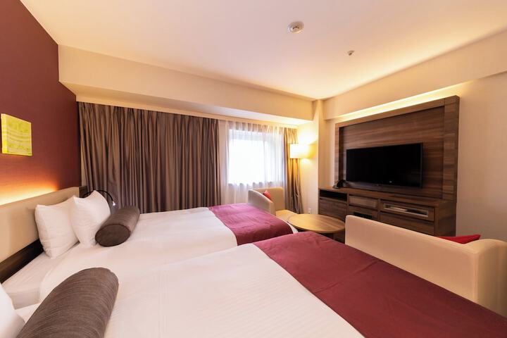 Room 16 of 32