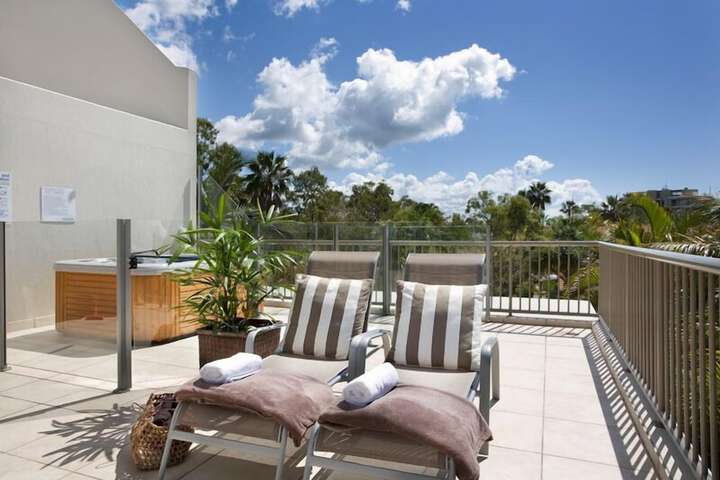 Terrace/Patio 101 of 150