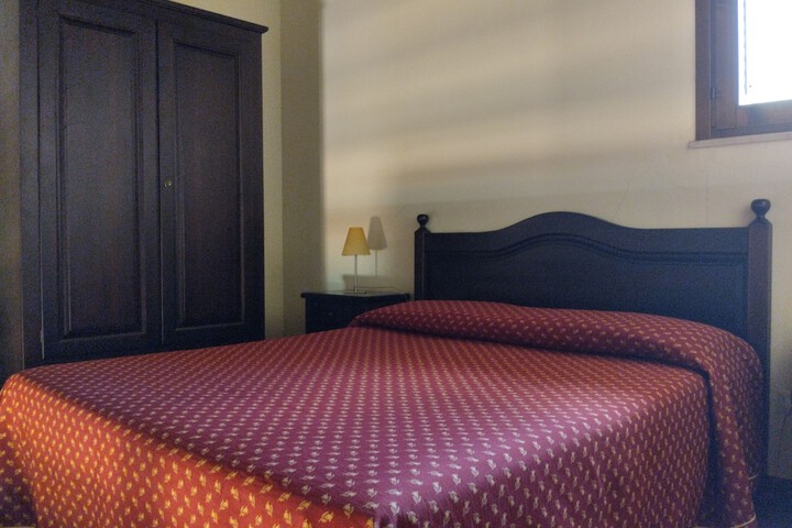 Room 13 of 43