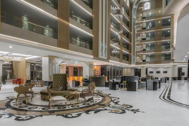 Hotel 2 of 91